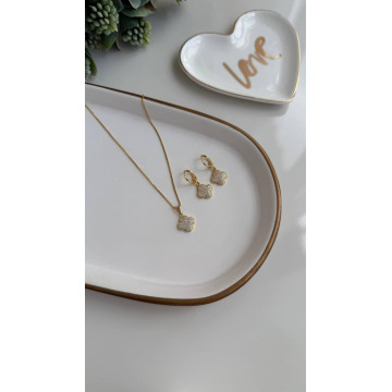 CONJUNTO TREVO ZIRCÔNIA